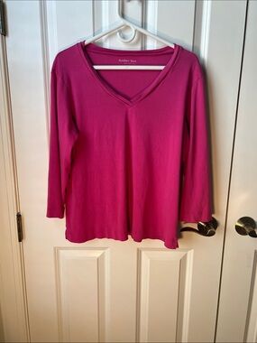 Amber Sun Women's V-Neck Long Sleeve Top in Fuchsia 100% organic cotton